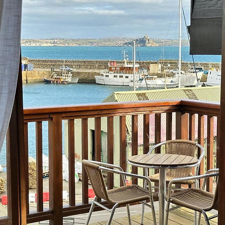 Penthouse 3 - Spacious Harbourside Apartment With Stunning Sea Views Penzance Exterior photo